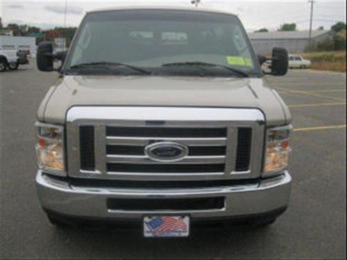 Ford Econoline Wagon 2008 photo 1