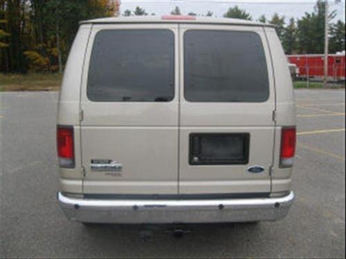 Ford Econoline Wagon 2008 photo 5