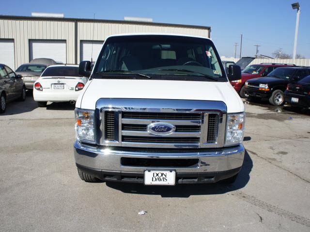 Ford Econoline Wagon ESi Passenger Van