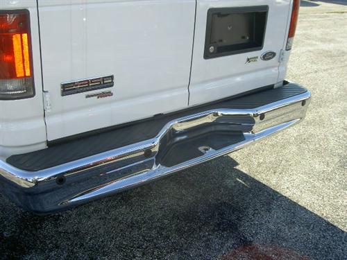Ford Econoline Wagon 2008 photo 1