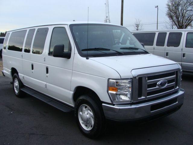 Ford Econoline Wagon Sport 4WD Passenger Van