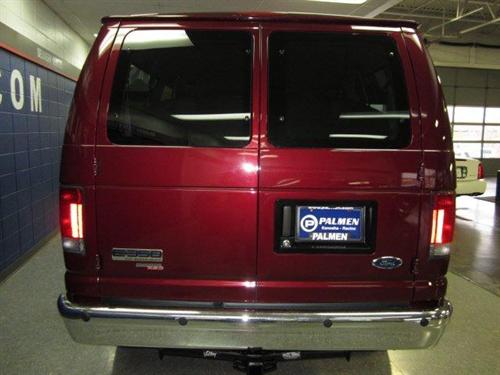 Ford Econoline Wagon 2008 photo 3