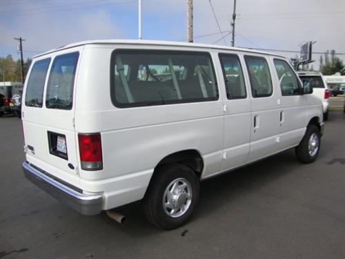 Ford Econoline Wagon 2008 photo 1