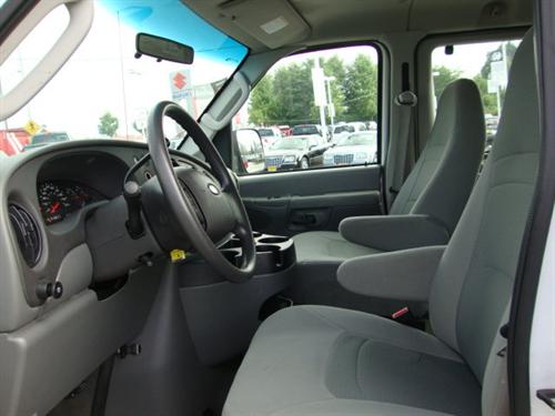 Ford Econoline Wagon 2008 photo 5