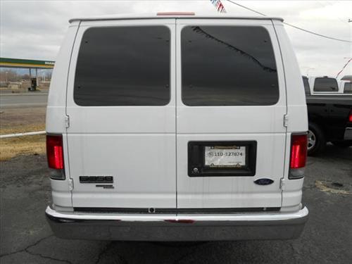 Ford Econoline Wagon 2008 photo 5