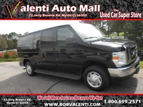 Ford Econoline Wagon 2008 photo 1