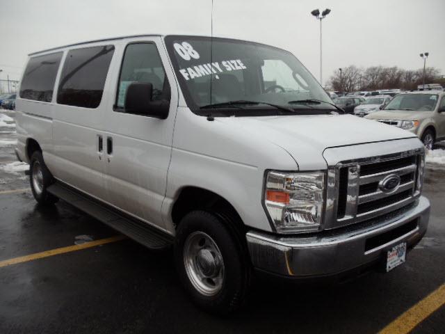 Ford Econoline Wagon 2008 photo 3
