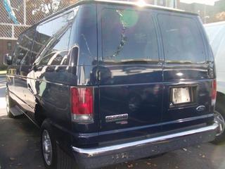 Ford Econoline Wagon 2008 photo 3