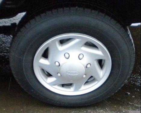 Ford Econoline Wagon 2008 photo 3