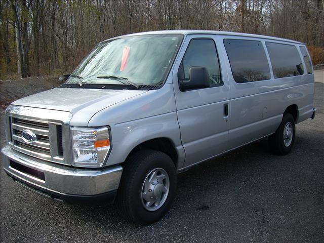 Ford Econoline Wagon ESi Passenger Van