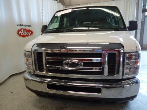 Ford Econoline Wagon 2010 photo 3