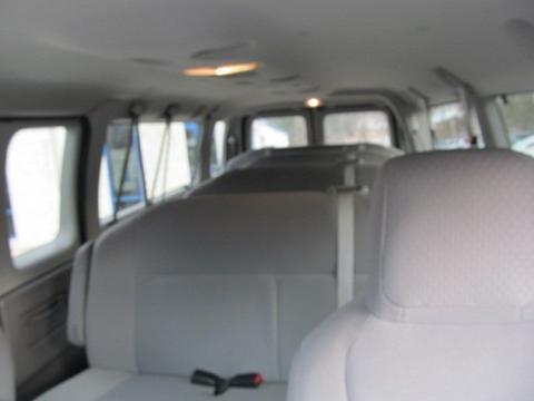 Ford Econoline Wagon 2010 photo 3