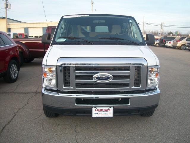Ford Econoline Wagon GT Deluxe Bullitt Unspecified