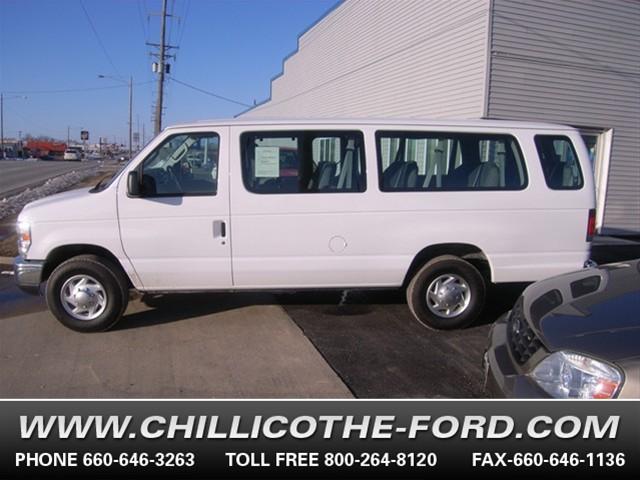 Ford Econoline Wagon Unknown Passenger Van