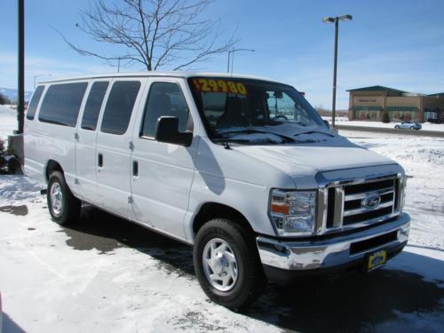 Ford Econoline Wagon 2010 photo 1