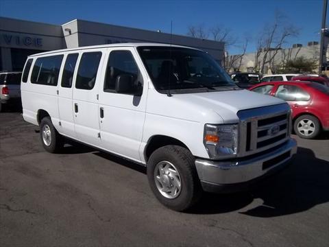 Ford Econoline Wagon 2010 photo 1