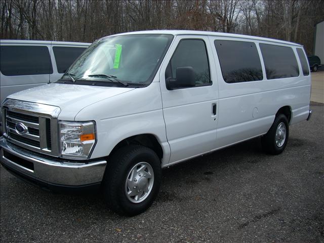 Ford Econoline Wagon ESi Passenger Van