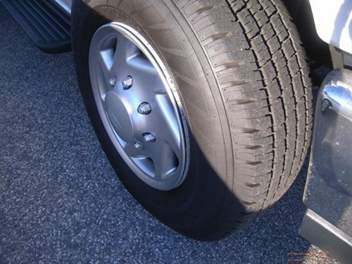 Ford Econoline Wagon 2010 photo 1