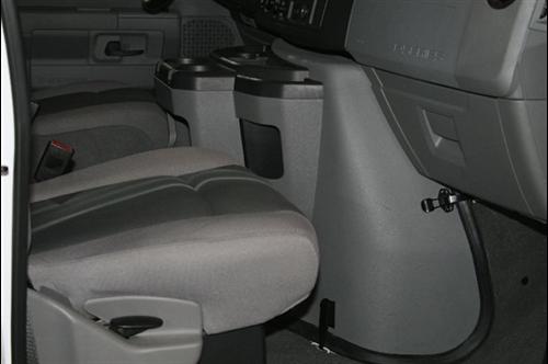 Ford Econoline Wagon 2010 photo 5