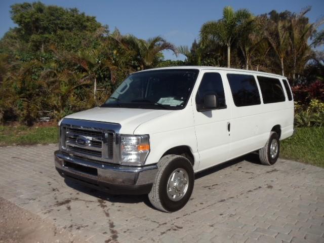 Ford Econoline Wagon CPE Passenger Van