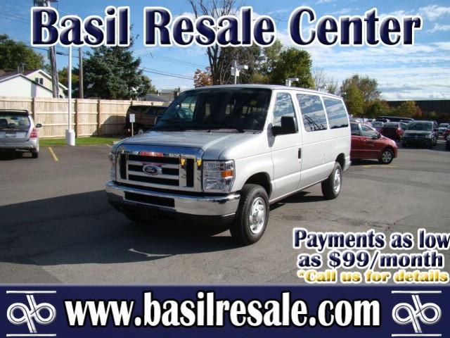 Ford Econoline Wagon Sport 4WD Passenger Van