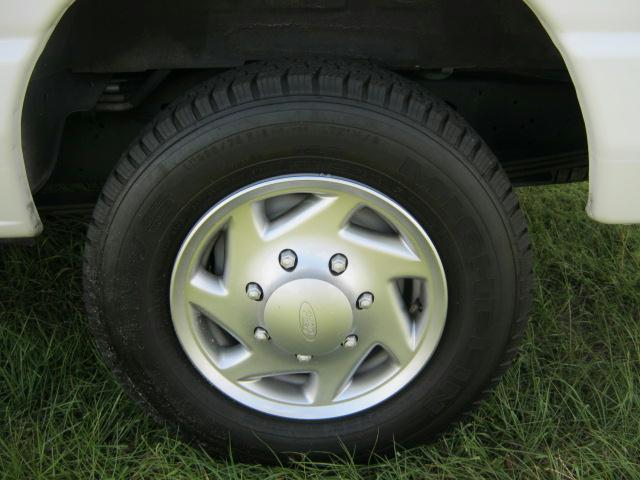 Ford Econoline Wagon 2010 photo 4