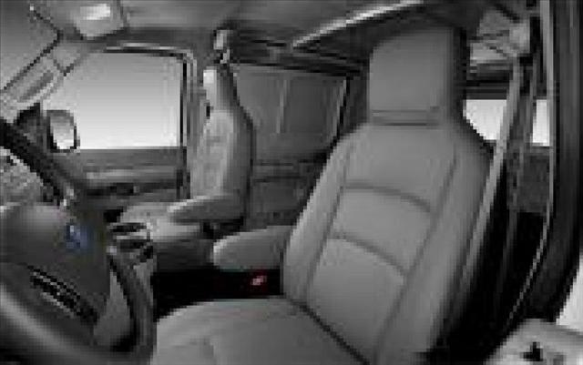 Ford Econoline Wagon 2010 photo 1