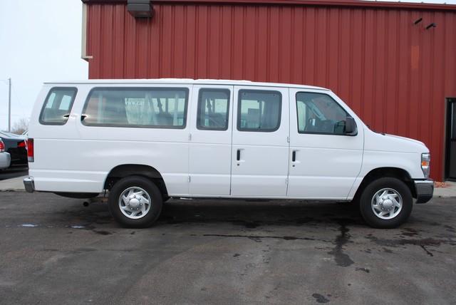 Ford Econoline Wagon ESi Passenger Van