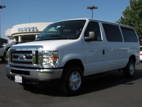 Ford Econoline Wagon 2010 photo 5
