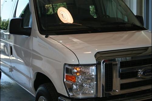 Ford Econoline Wagon 2010 photo 1