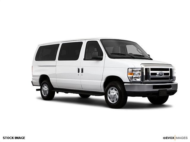 Ford Econoline Wagon 2010 photo 5