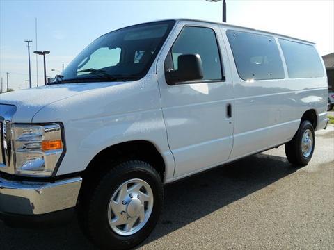 Ford Econoline Wagon 2010 photo 5