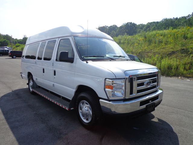 Ford Econoline Wagon Z71, 4X4, LS, XCAB Passenger Van