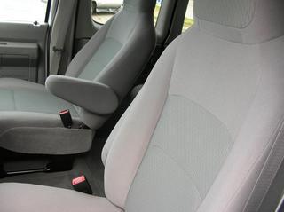 Ford Econoline Wagon 2011 photo 5