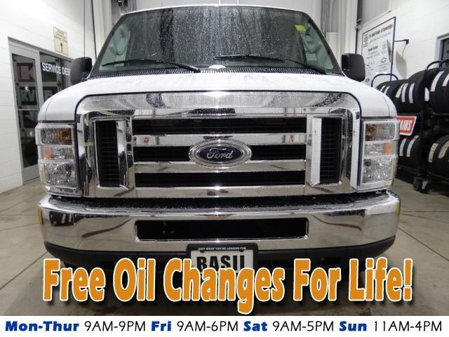 Ford Econoline Wagon 2011 photo 3