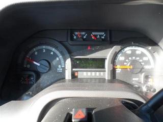 Ford Econoline Wagon 2011 photo 2