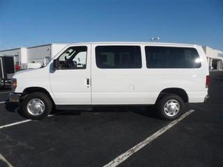 Ford Econoline Wagon 2011 photo 4