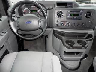 Ford Econoline Wagon 2011 photo 1