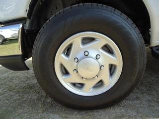 Ford Econoline Wagon 2011 photo 4