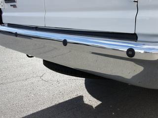 Ford Econoline Wagon 2011 photo 2