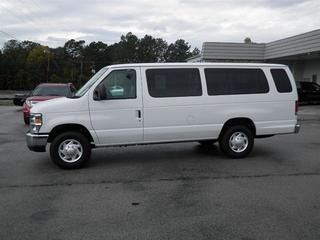Ford Econoline Wagon 2011 photo 4