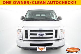 Ford Econoline Wagon 2011 photo 4