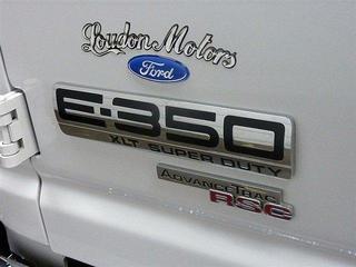 Ford Econoline Wagon 2011 photo 3