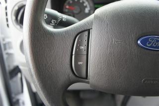 Ford Econoline Wagon 2011 photo 3