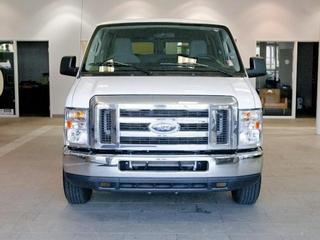 Ford Econoline Wagon 2011 photo 4