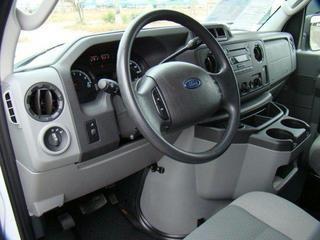 Ford Econoline Wagon 2011 photo 1