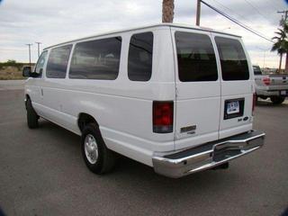 Ford Econoline Wagon 2011 photo 5