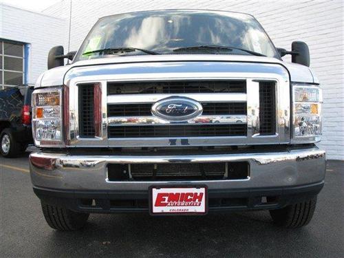 Ford Econoline Wagon 2011 photo 5