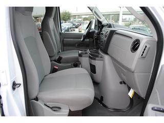 Ford Econoline Wagon 2011 photo 1