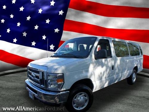 Ford Econoline Wagon 2011 photo 1